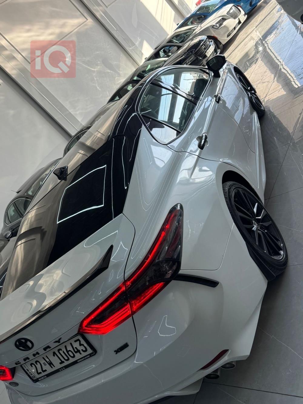 تۆیۆتا کامری